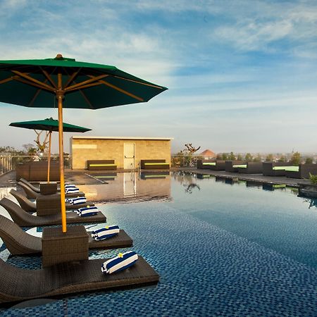 Grand Sovereign Kuta Lombok Extérieur photo