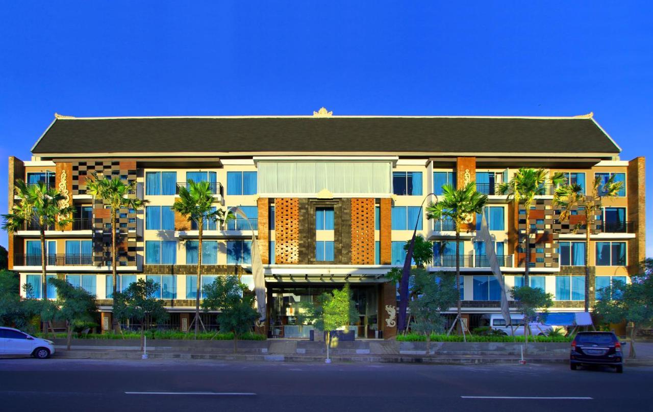 Grand Sovereign Kuta Lombok Extérieur photo