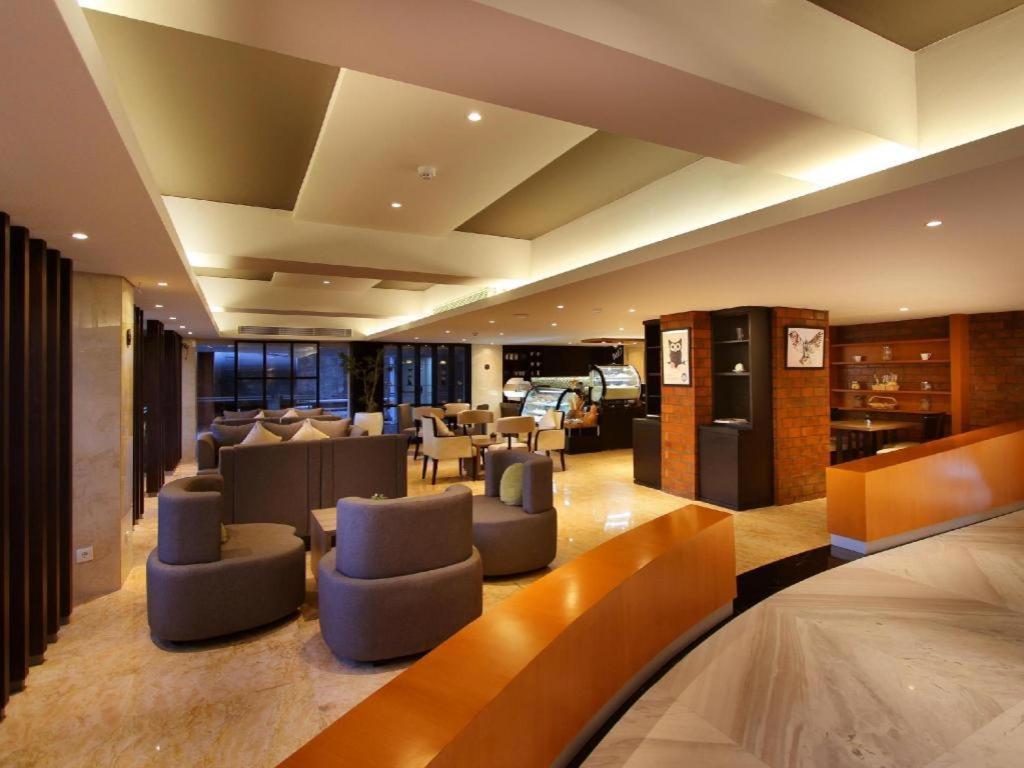 Grand Sovereign Kuta Lombok Extérieur photo